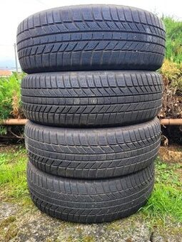 225/45r18 Continental