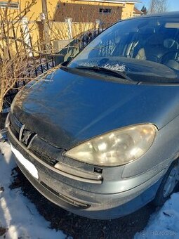 Peugeot 807 7 miestny diesel po STK a EK