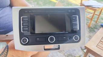 Rádio VW Passat b7