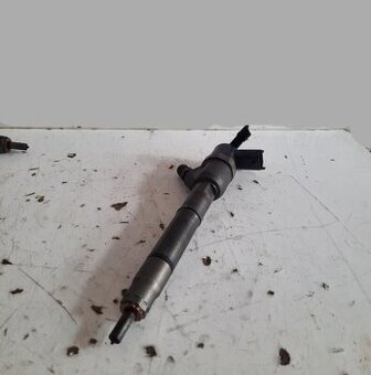 Vstrekovacia tryska Fiat Fiorino Doblo II 1.3 JTD 044511035