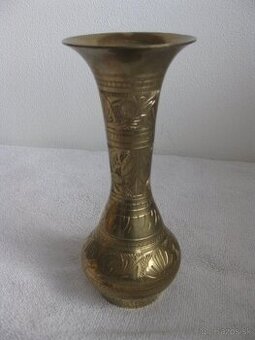 Váza, popolník, mažiarik