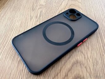 Obal na iPhone 13