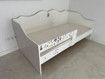 Detská drevená posteľ so zábranou 160x80