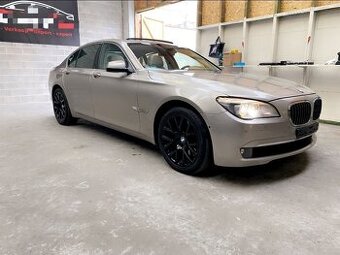 BMW 7 Series 750i TOP- Benzín - Automatické - 407 hp -