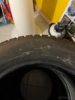 Zimne pneu falken 225/60 R17
