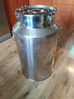 Nerezová konva na mlieko