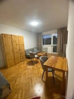 Ponúkam na prenajom 2-izbový byt - 1