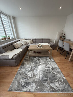 Na predaj 3-izbový byt v Humennom.