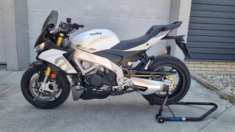 Aprilia Tuono 1100 V4 RR