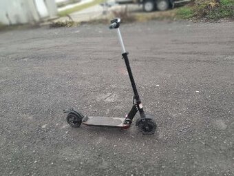 Predam elektrickú kolobežku