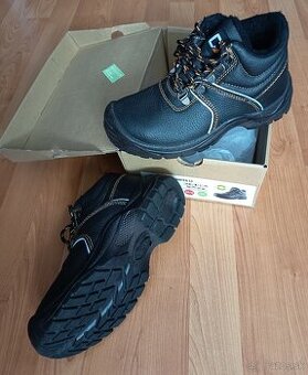 Pracovné zimné topánky 37