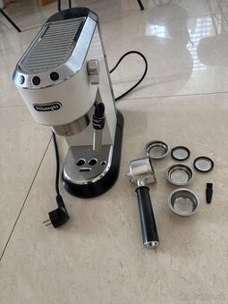 Kávovar Delonghi