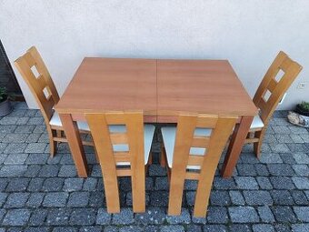 Kuchynský stôl +stolicky