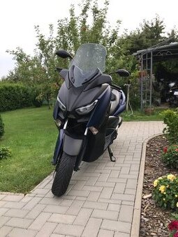 Yamaha XMAX 125 AKRAPOVIČ a doplnky