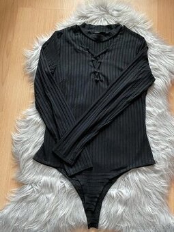 3x čierny top/body