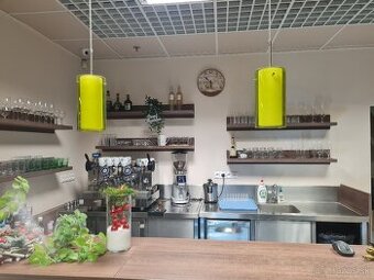 PRENÁJOM Zabehnutá priestranná kaviareň aj s terasou