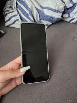 Samsung Z Flip 6