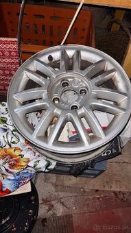 Predám disky na Renault R15 4x100 s pukličkami