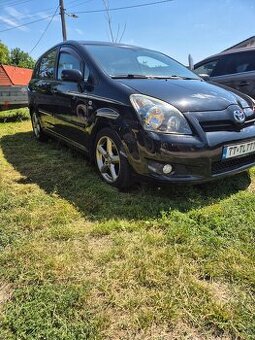 TOYOTA COROLLA VERSO