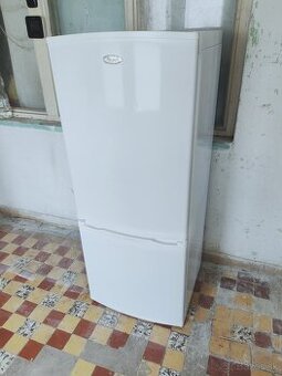Predám chladničku Whirlpool 147cm - 1