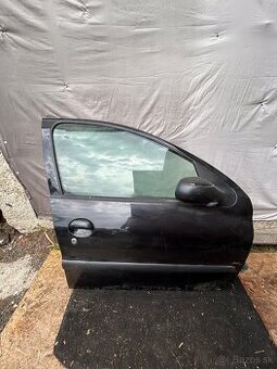 Peugeot 206 dvere cierne