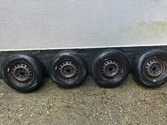 R13/155/80 s diskami Yaris 2001