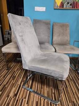 Jedálenské stoličky