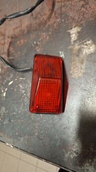 Honda XR600R zadne svetlo