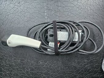 Nabijaci Kabel 230V