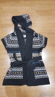 vlnený sveter s kapucňou v. M - 1