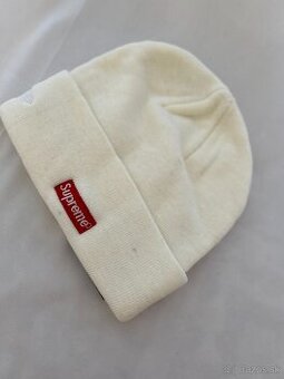 Supreme New Era S Logo zimná čapica - 1