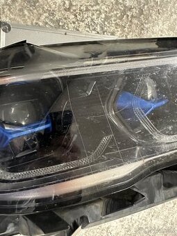 Práve svetlo BMW laser x5