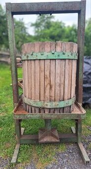 Preš / lis na hrozno, ovocie