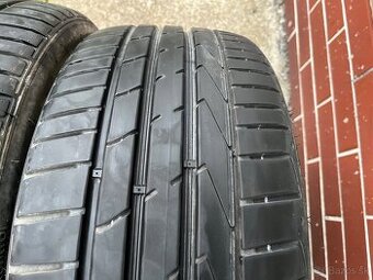 225/40 R18 Hankook letné pneu. 2ks.