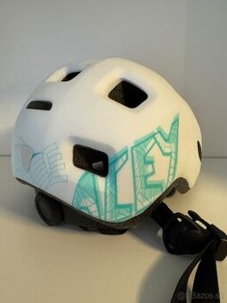 Kellys prilba na bicykel