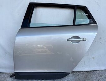 Renault Megane III 3 kombi 2008- ľavé zadné dvere