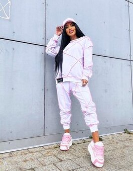 Oversize damska bielo ruzova bavlnena suprava dlhy rukav