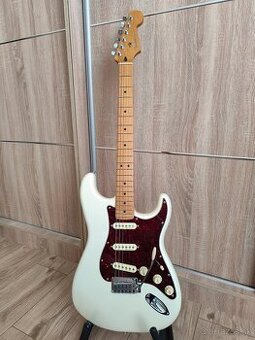 Fender Player Plus Stratocaster Olympic Pearl