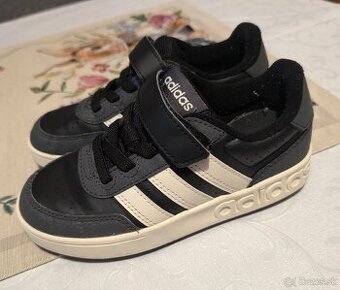 Adidas tenisky