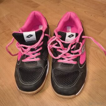 Dievčenské halovky Lotto veľ.35