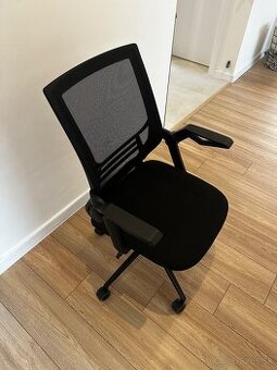 Kancelárska stolička