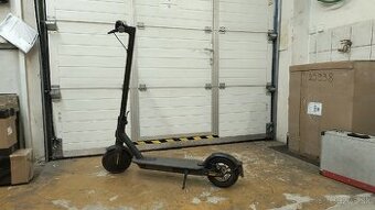 Predám kolobežku xiaomi scooter pro 2