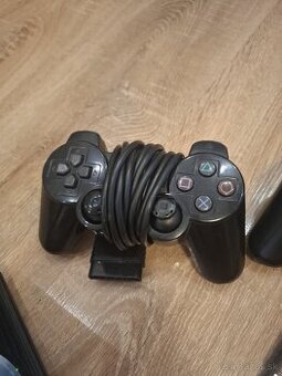 Predam ovladace na ps2 kablove funkčné