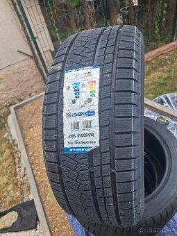 245/50R18; 235/45R18