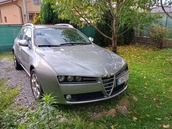 Predam Alfa 159 JTDm 125 kW - velmi dobry stav - 1