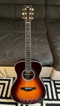 Predám el. akustickú gitaru Yamaha