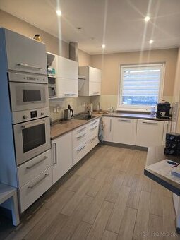 Kuchynská linka- REZERVOVANÁ