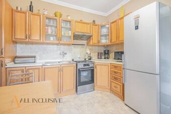 ALL INCLUSIVE | NA PREDAJ 4-IZBOVÝ ROD. DOM NA 800 M² POZEMK