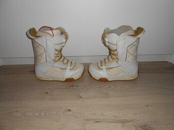 Predam v dobrom stave damske snowboard topanky NITRO BARRAGE