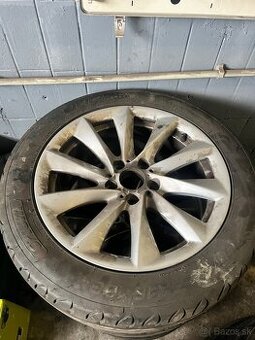 5x120 R18 255/45 R18